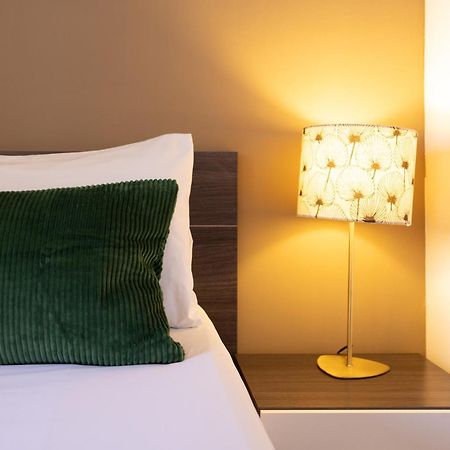 Stay U-Nique Apartments Radas บาร์เซโลนา ภายนอก รูปภาพ