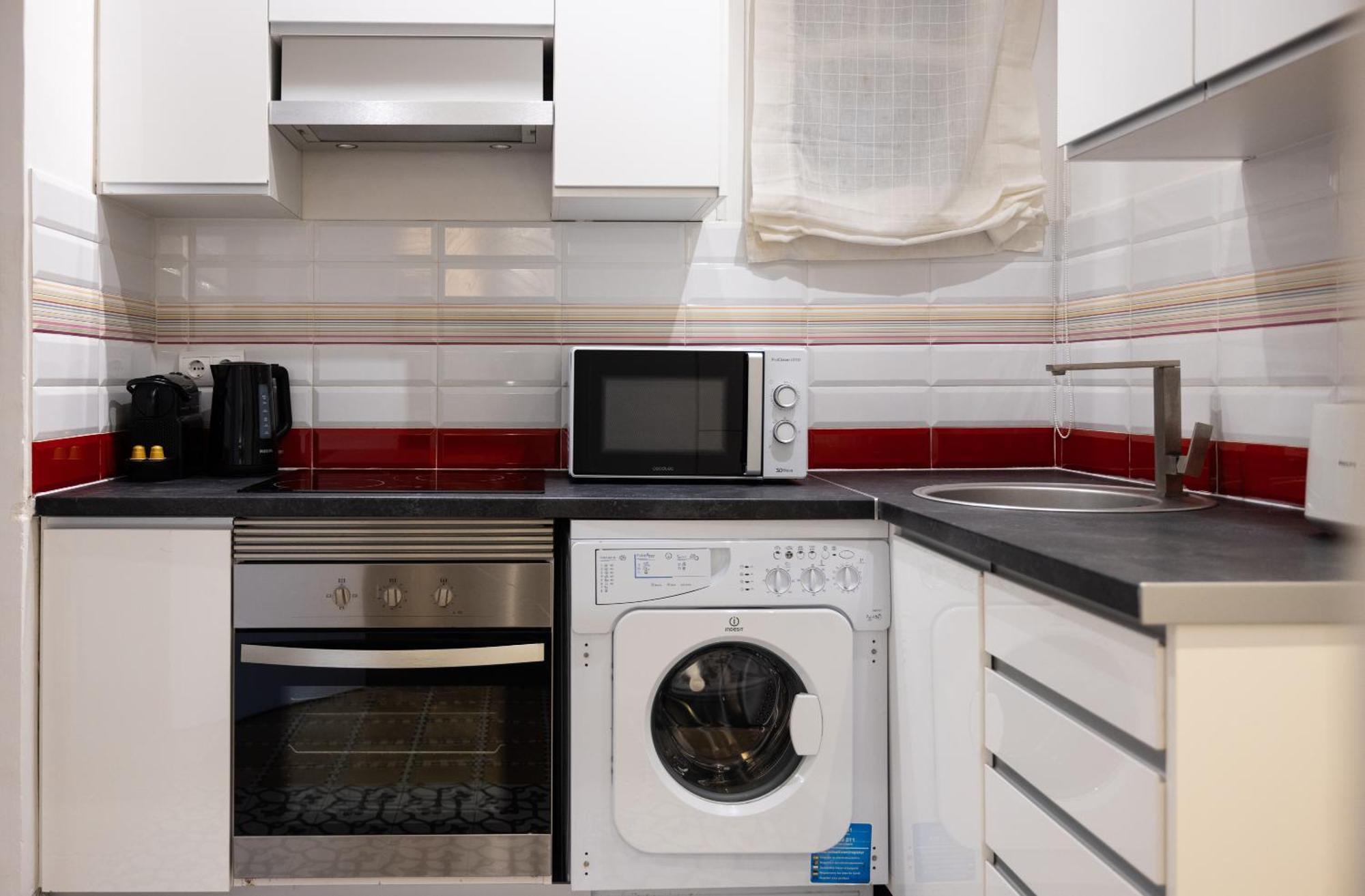 Stay U-Nique Apartments Radas บาร์เซโลนา ภายนอก รูปภาพ